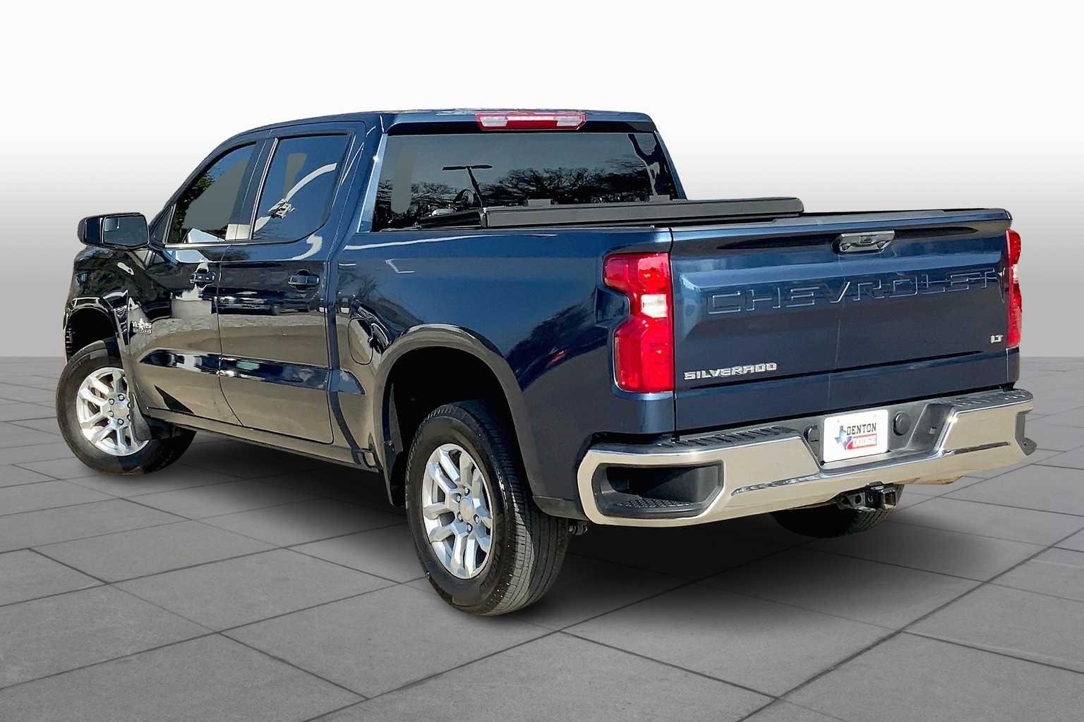 Used 2023 Northsky Blue Metallic Chevrolet LT image 11