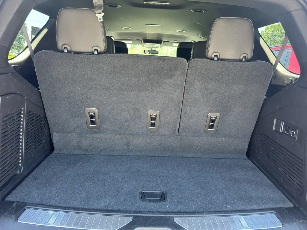 Used 2021 SUMMIT WHITE Chevrolet RST image 29