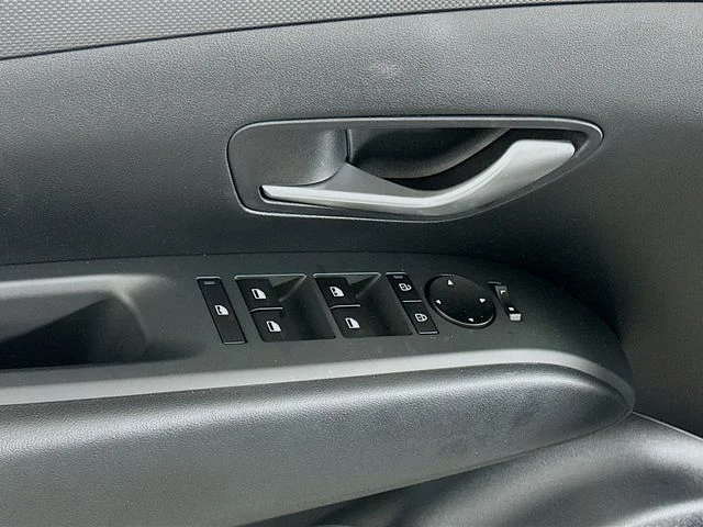 New 2026 Hyundai TUCSON SE