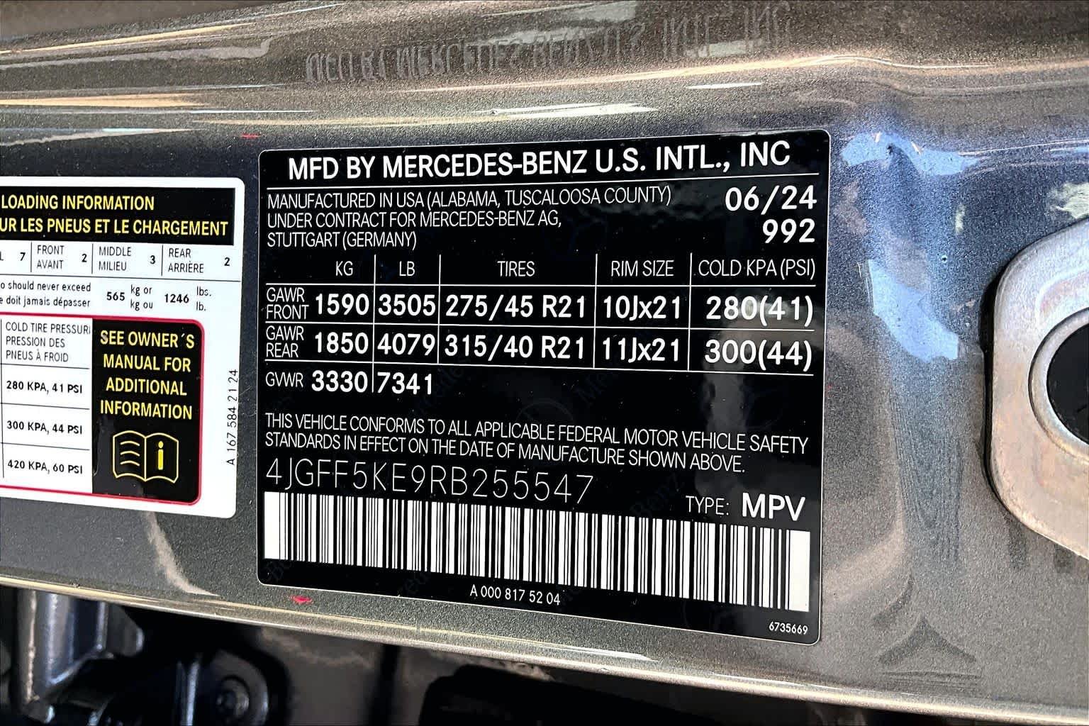 Used 2024 Selenite Grey Metallic Mercedes-Benz GLS 450 image 33