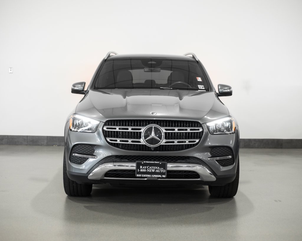 Certified Used 2025  Mercedes-Benz GLE 450e image 2