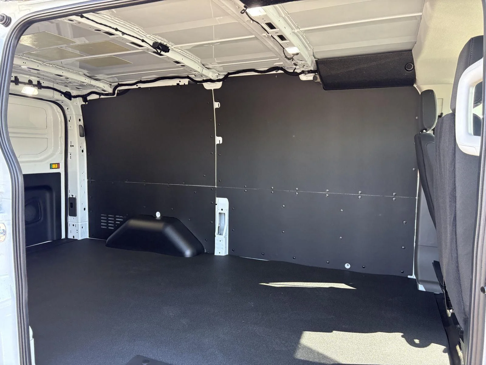 New 2026 Oxford White Ford Cargo Van image 22