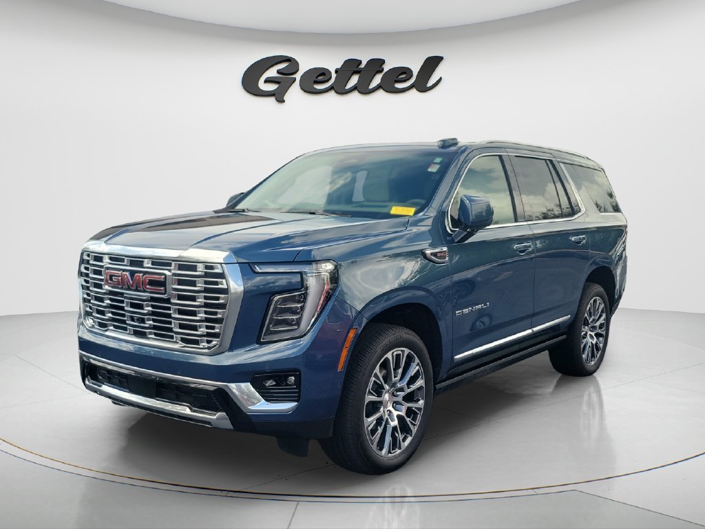 Used 2025  GMC Denali image 1