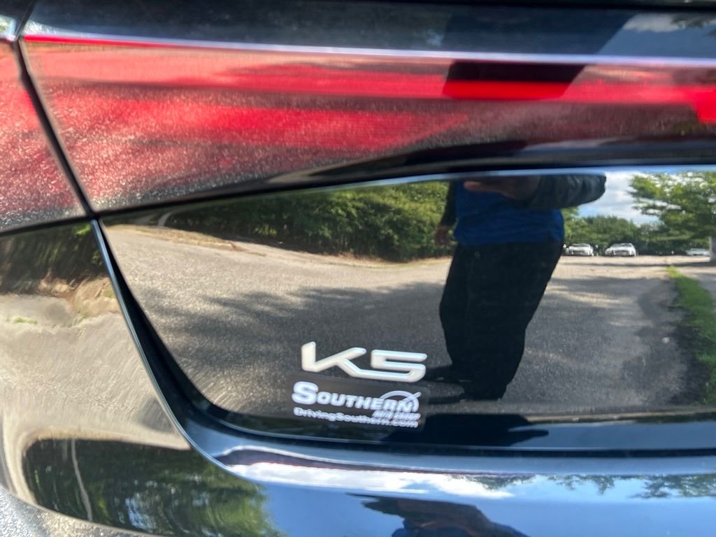 Used 2026 Black Kia LXS image 10