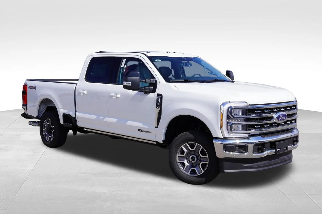 New 2026 Star White Metallic Tri-Coat Ford Lariat image 1