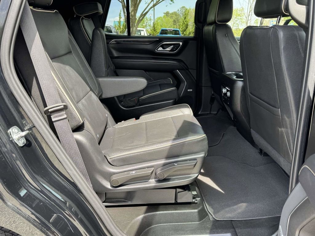 Used 2023 Onyx Black GMC SLT image 15