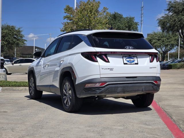 Used 2022 Quartz Hyundai Blue image 6