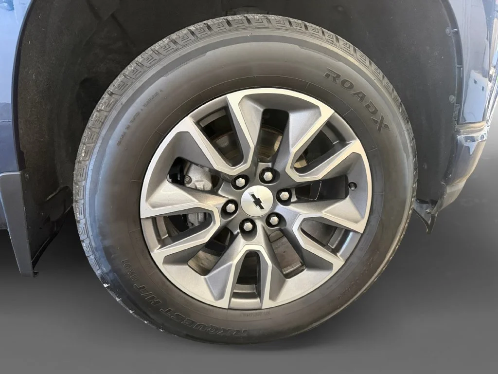 Used 2020 Blue Chevrolet RST image 9
