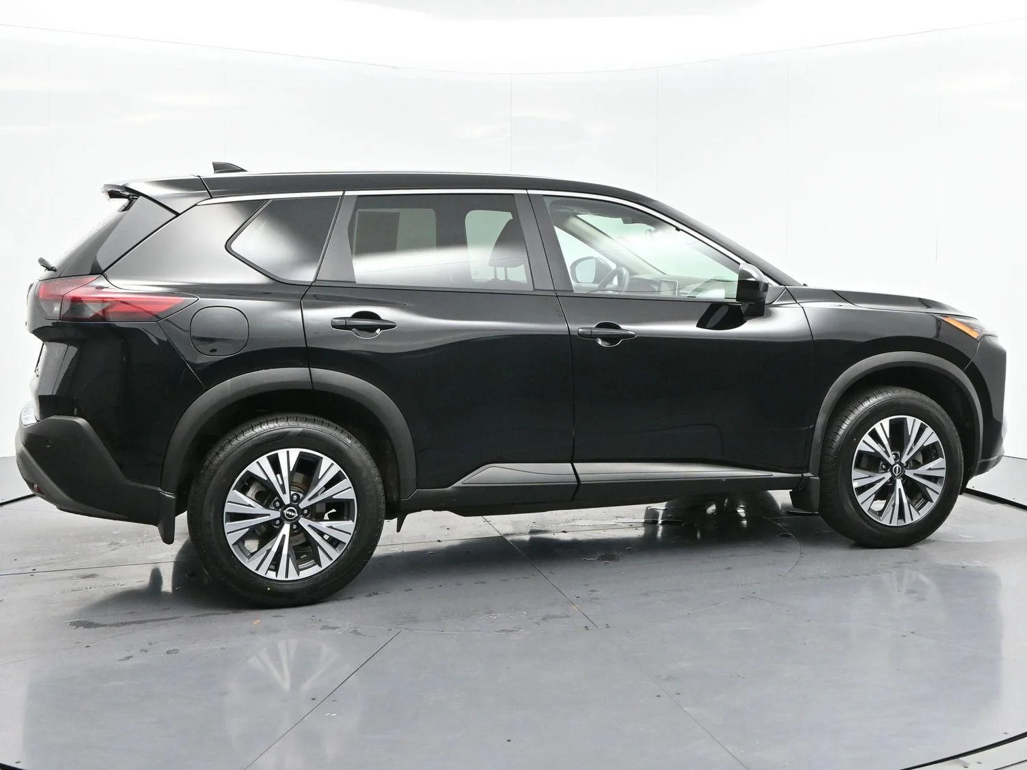 Used 2023 Super Black Nissan SV image 8