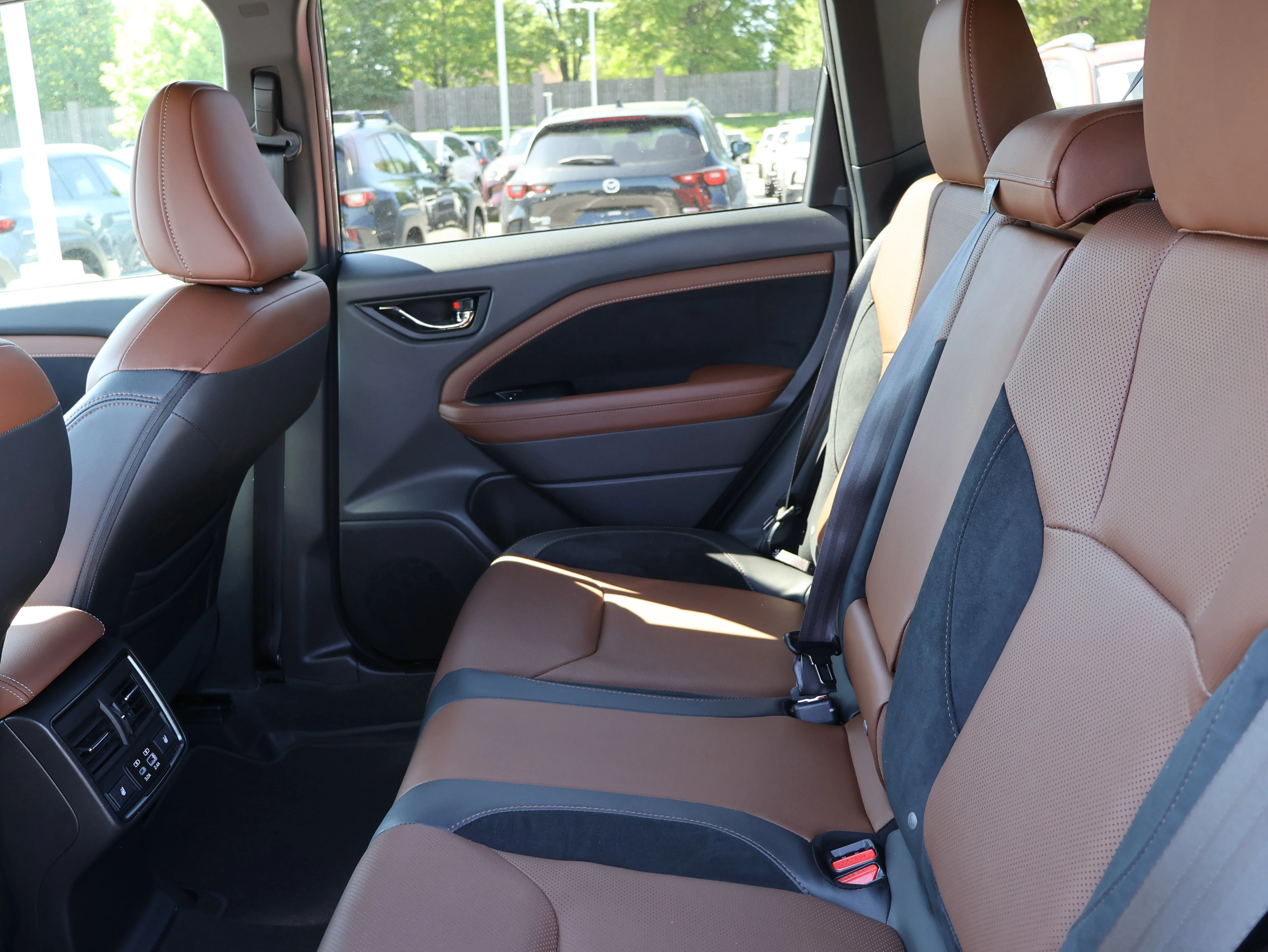 Used 2025 Magnetite Gray Metallic Subaru Touring Hybrid image 19