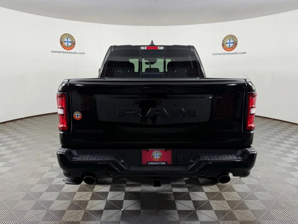 New 2026 Diamond Black Crystal Pearl-Coat Exterior Paint RAM Big Horn image 22