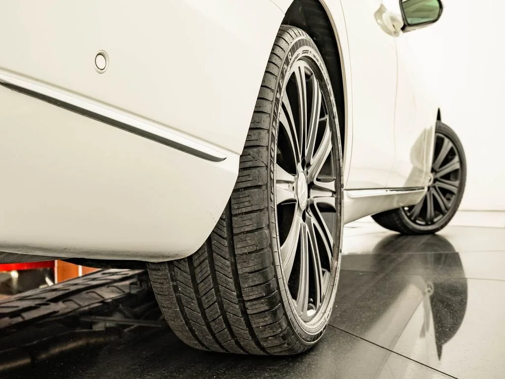 Used 2018 White Mercedes-Benz E 400 image 54