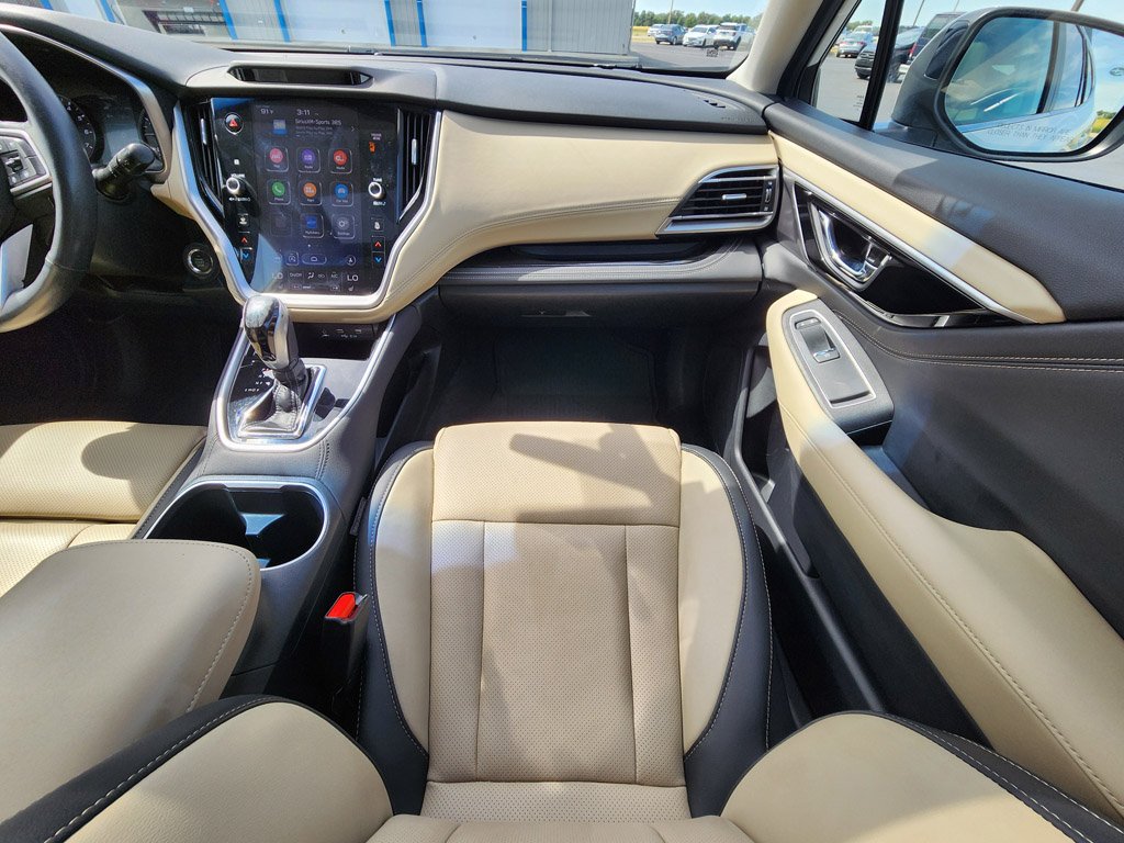 Used 2021 Crystal White Pearl Subaru Limited image 28