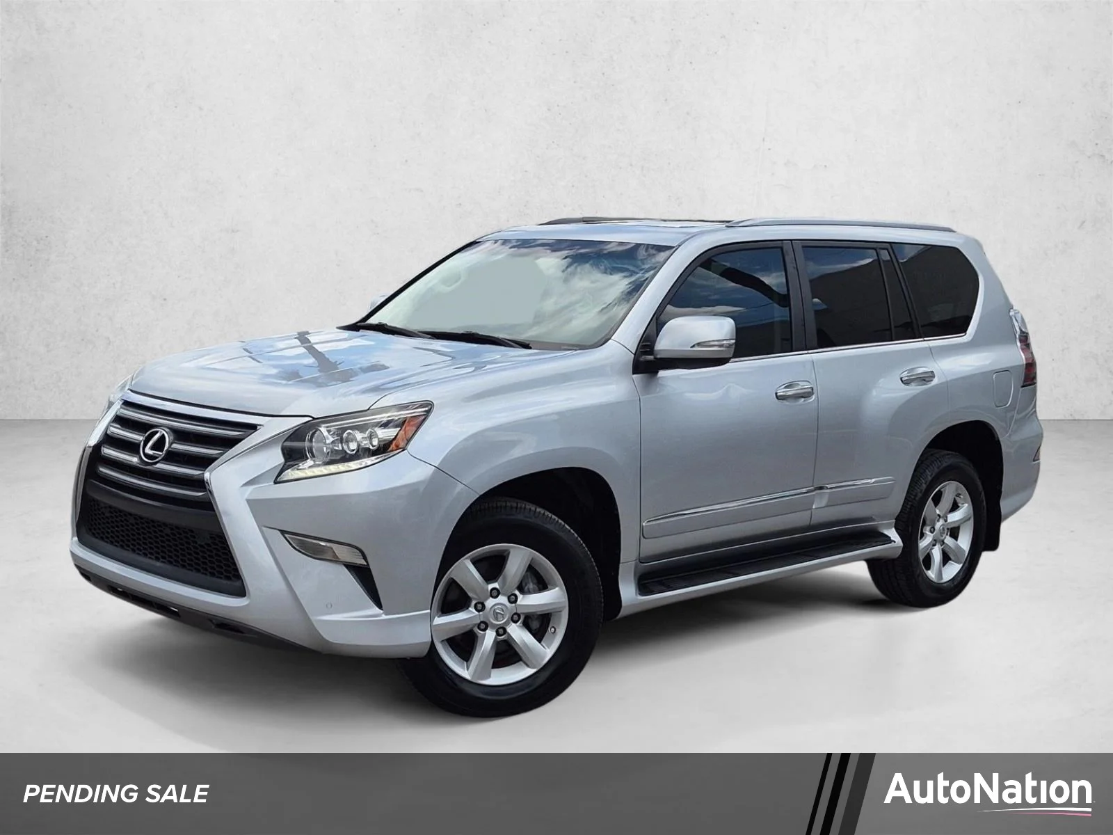 Used 2018 Silver Lining Metallic Lexus GX 460 image 1