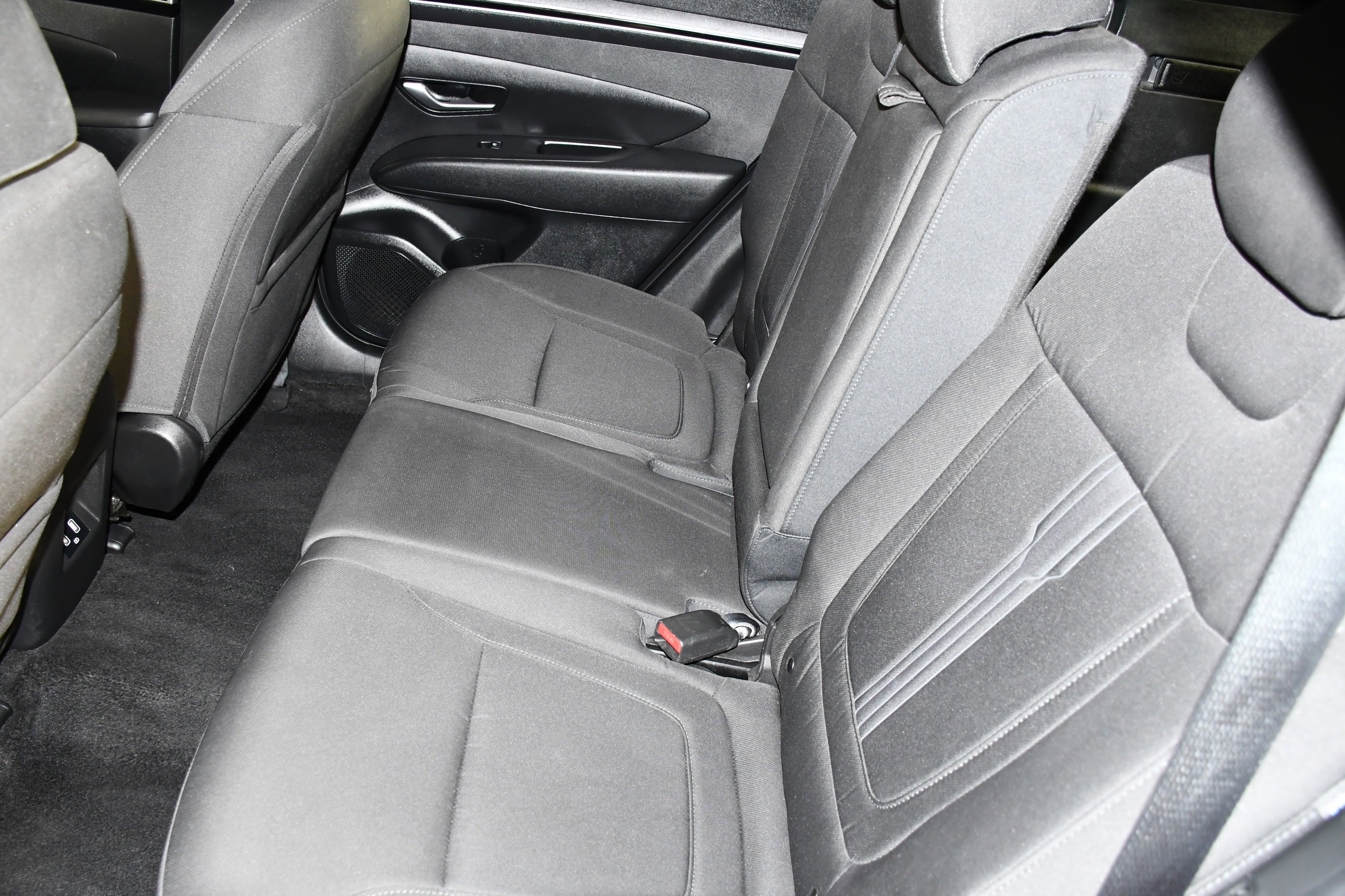 Used 2024 Dark Gray Metallic Hyundai SEL image 47