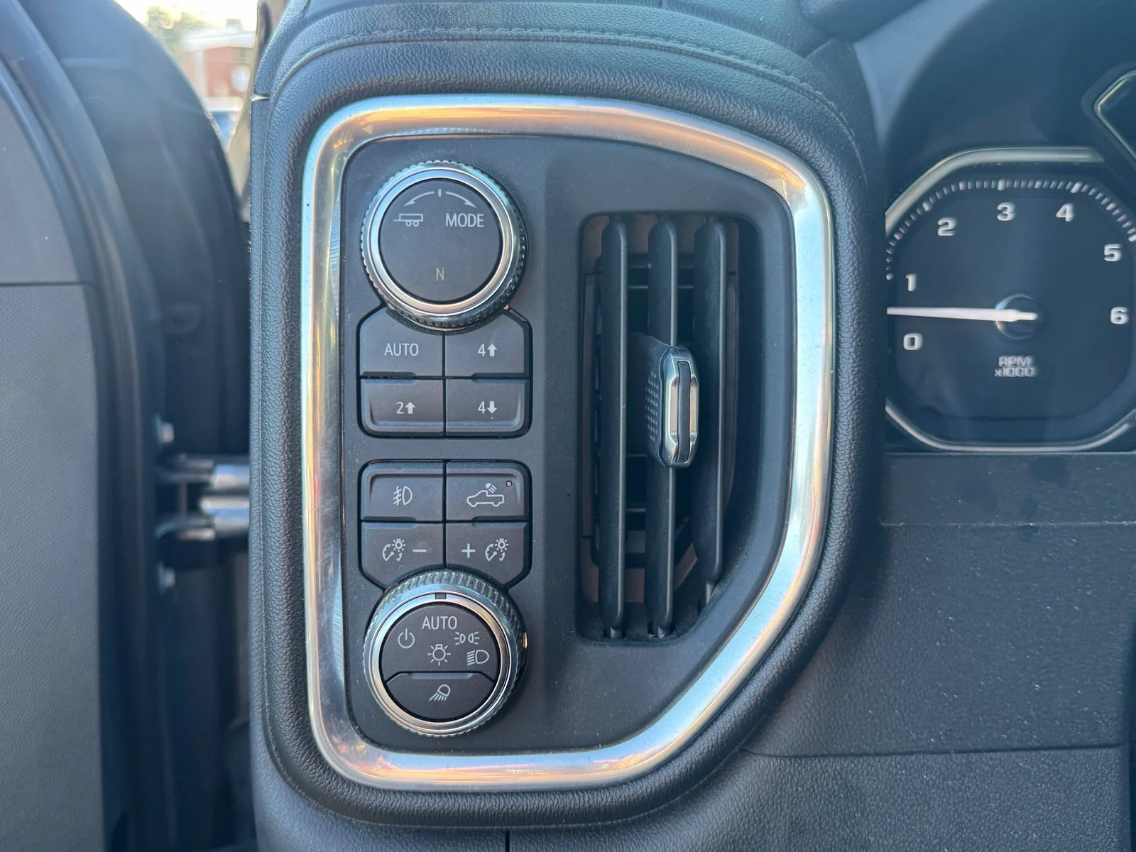 Used 2021 Gray GMC Denali image 16