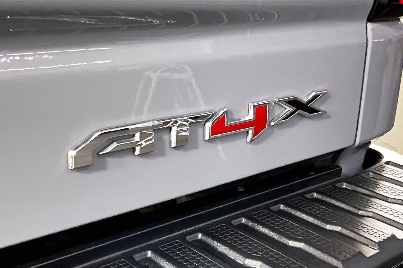 2024 GMC Sierra 1500 AT4X - Photo 10