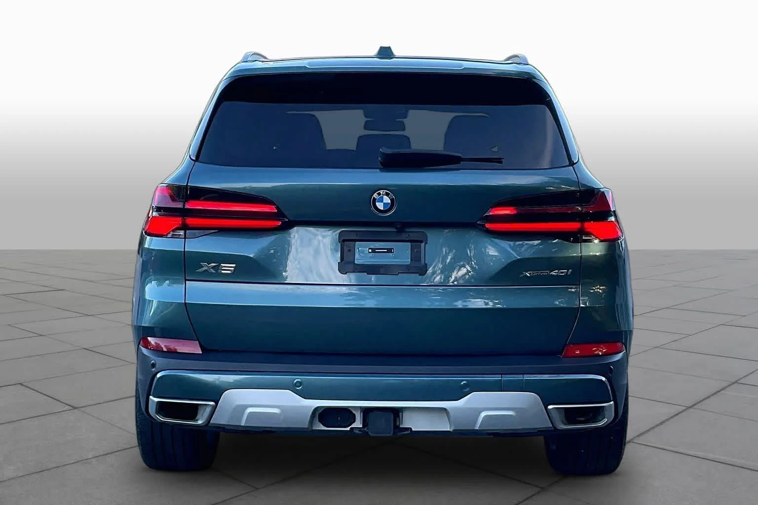 Used 2024 Blue Ridge Mountain Metallic BMW xDrive40i image 4