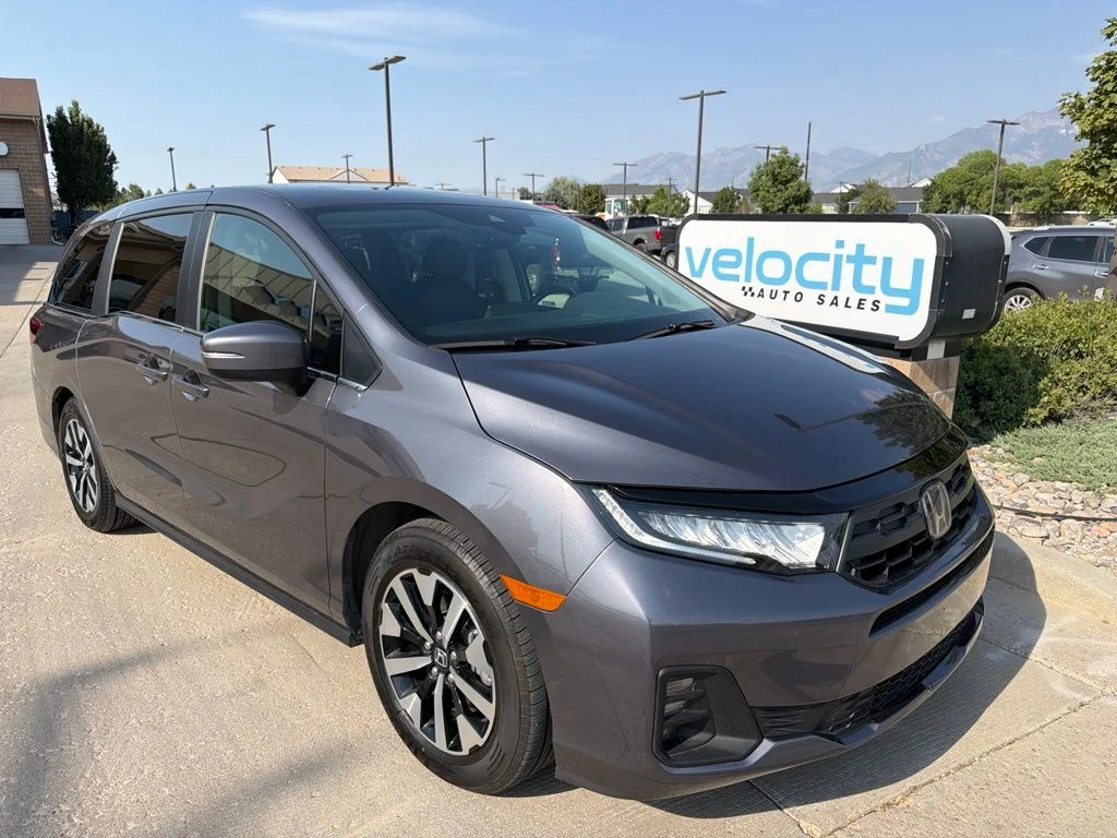 Used 2025 Black Honda EX-L image 1