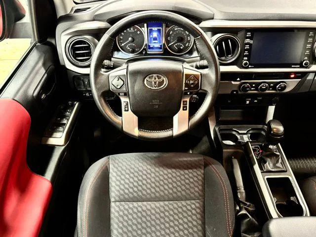 Used 2022 BARCELONA RED MET. Toyota  image 12