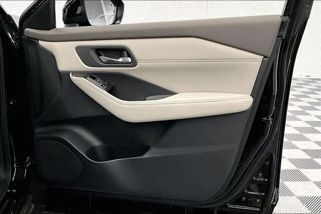 2025 Nissan Rogue SL - Photo 37