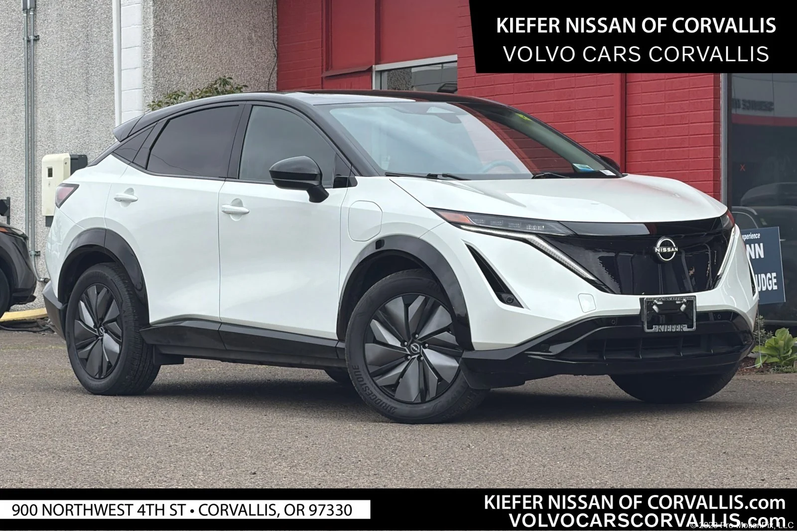 2025 Nissan Ariya Engage AWD's photo