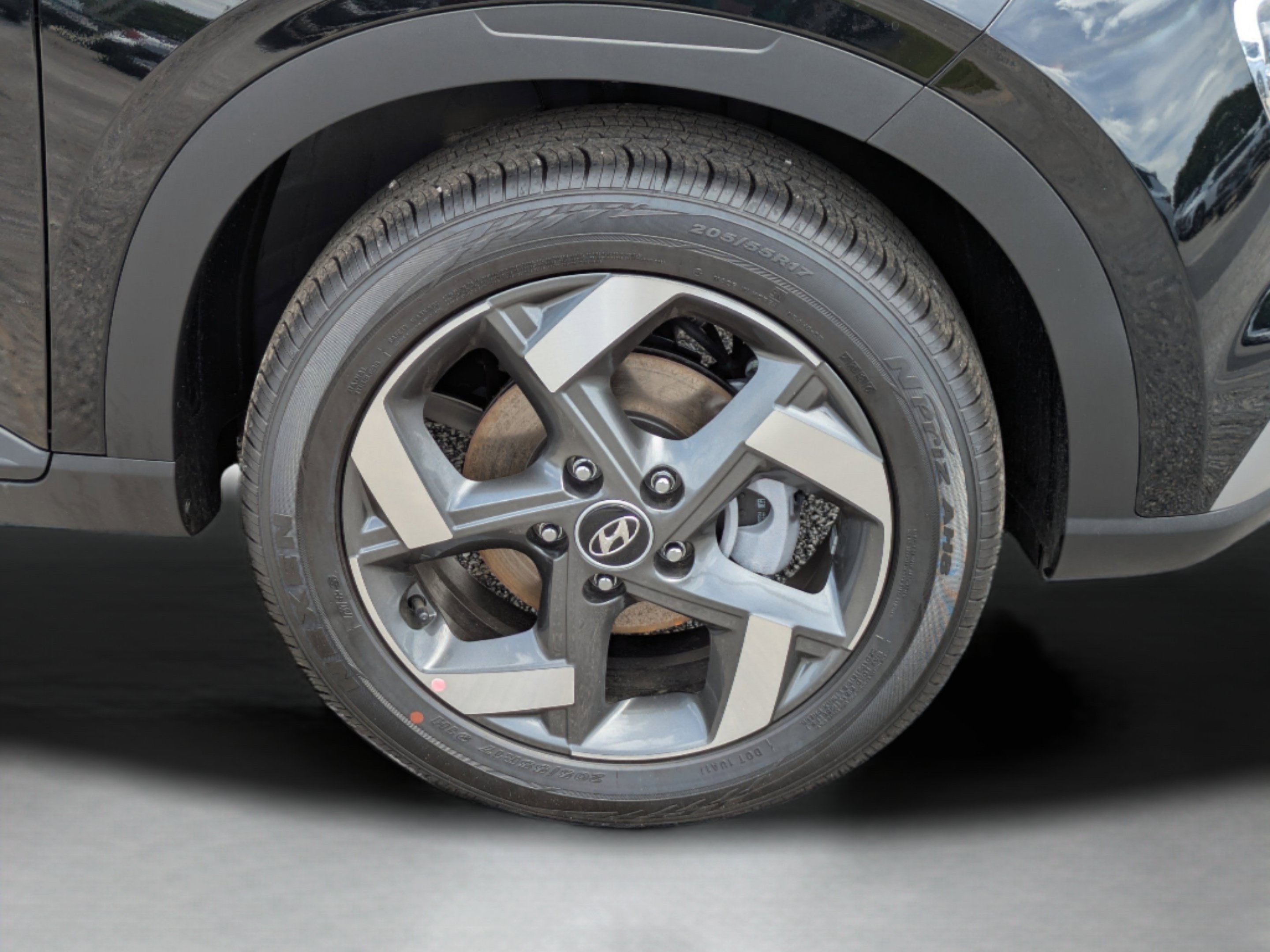 New 2026 Onyx Black Hyundai SEL image 34