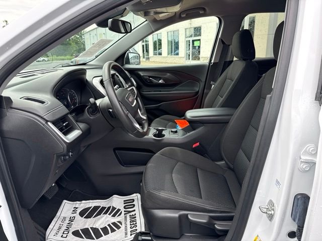 Used 2024 White GMC SLE image 17