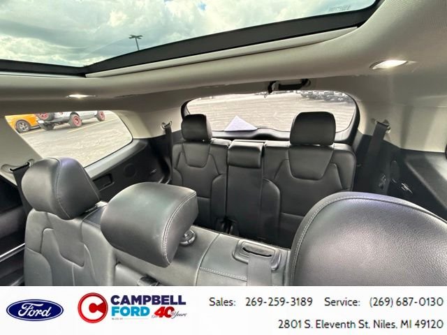 Used 2022 Black Kia SX image 19