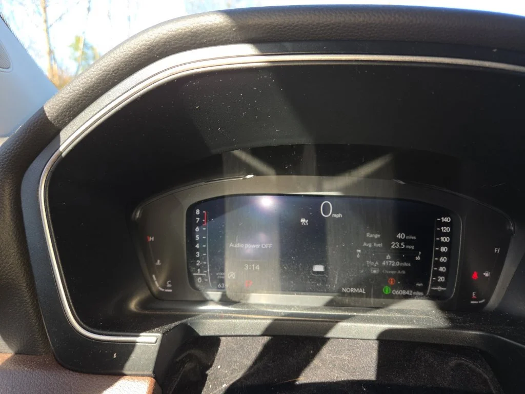 Used 2023 White Honda Elite image 19