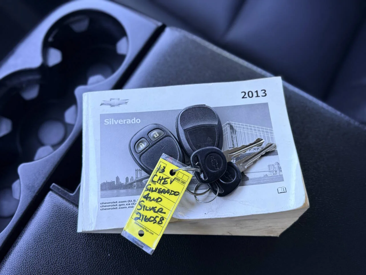 Used 2013 Silver Chevrolet LT 4x4 4dr Crew Cab 5.8 ft. SB image 29
