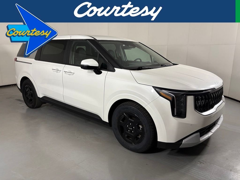 Used 2025 White Kia LXS image 1