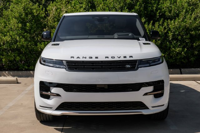 New 2027 Fuji White Land Rover Dynamic SE image 6
