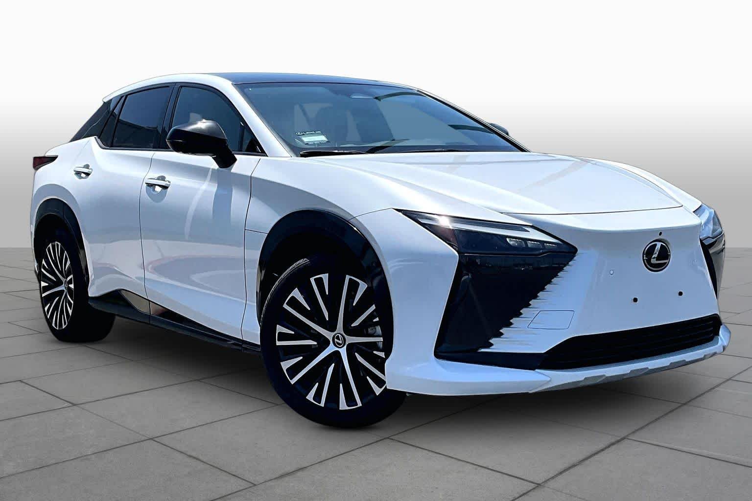 Certified Used 2023 Eminent White Pearl Lexus Luxury image 3