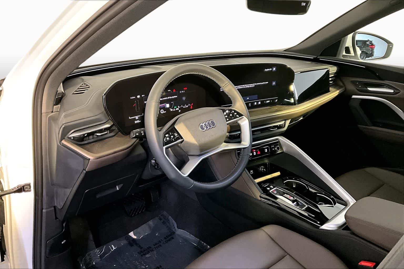 Used 2025 Arkona White Audi Premium image 18