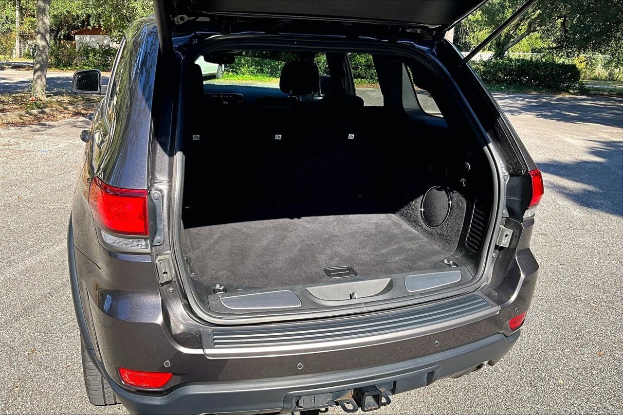 Used 2019 Gray Jeep Trailhawk image 36