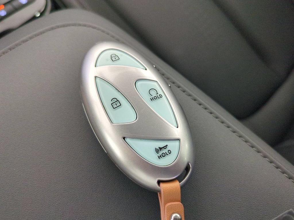 Used 2026 White Hyundai Limited image 39