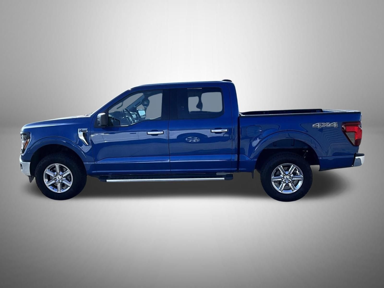 Used 2025 Blue Ford XLT image 8