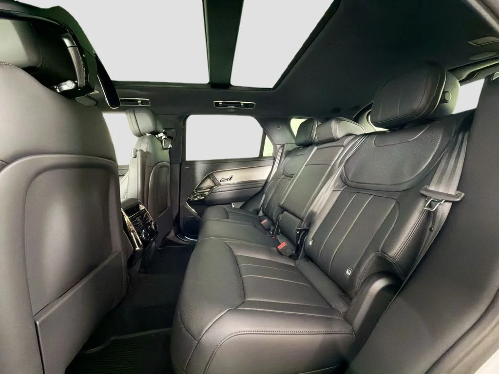 New 2026 Fuji White Land Rover SE image 26