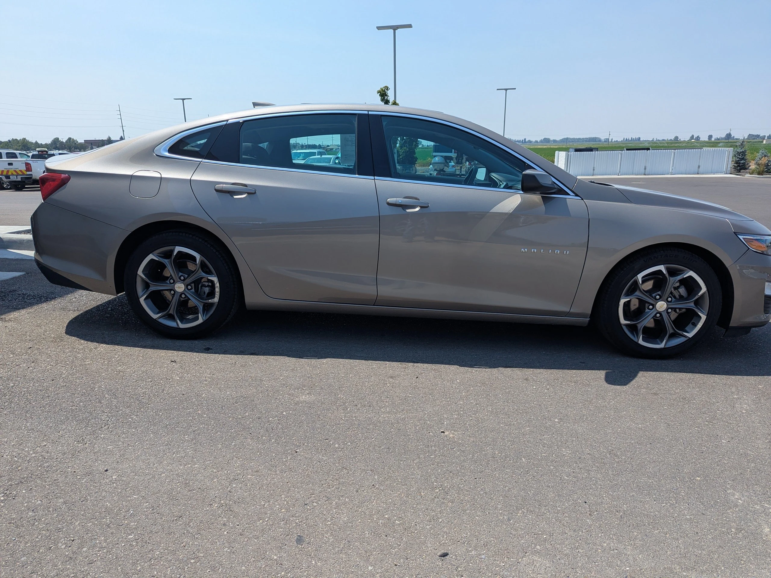 Used 2024 Mineral Gray Metallic Chevrolet LT image 5