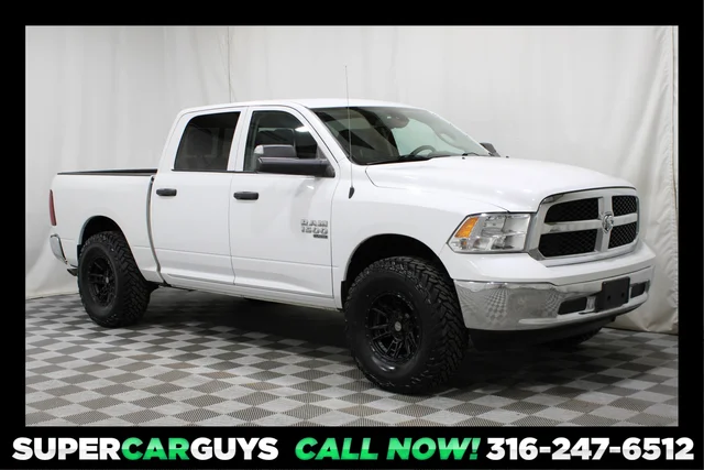 2023 Ram 1500 Classic Crew Cab SLT 4x4