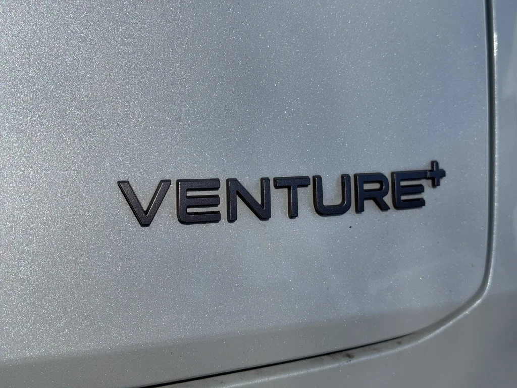 Used 2023  Nissan VENTURE+ image 11