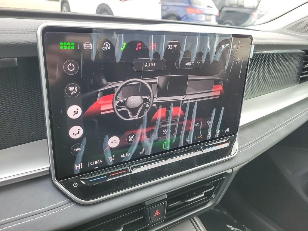 New 2026 Pure White Volkswagen 2.0T SE image 12
