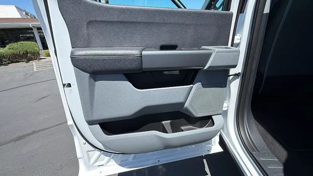 New 2026 Oxford White Ford F-250® XL image 15
