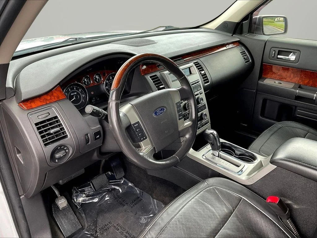 Used 2012 Silver Ford Limited image 17