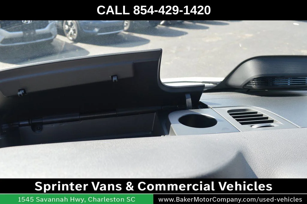 New 2026 Arctic White Mercedes-Benz Cargo 144 WB image 37