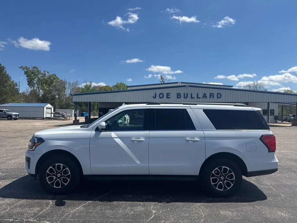 Used 2023 White Ford XLT image 22
