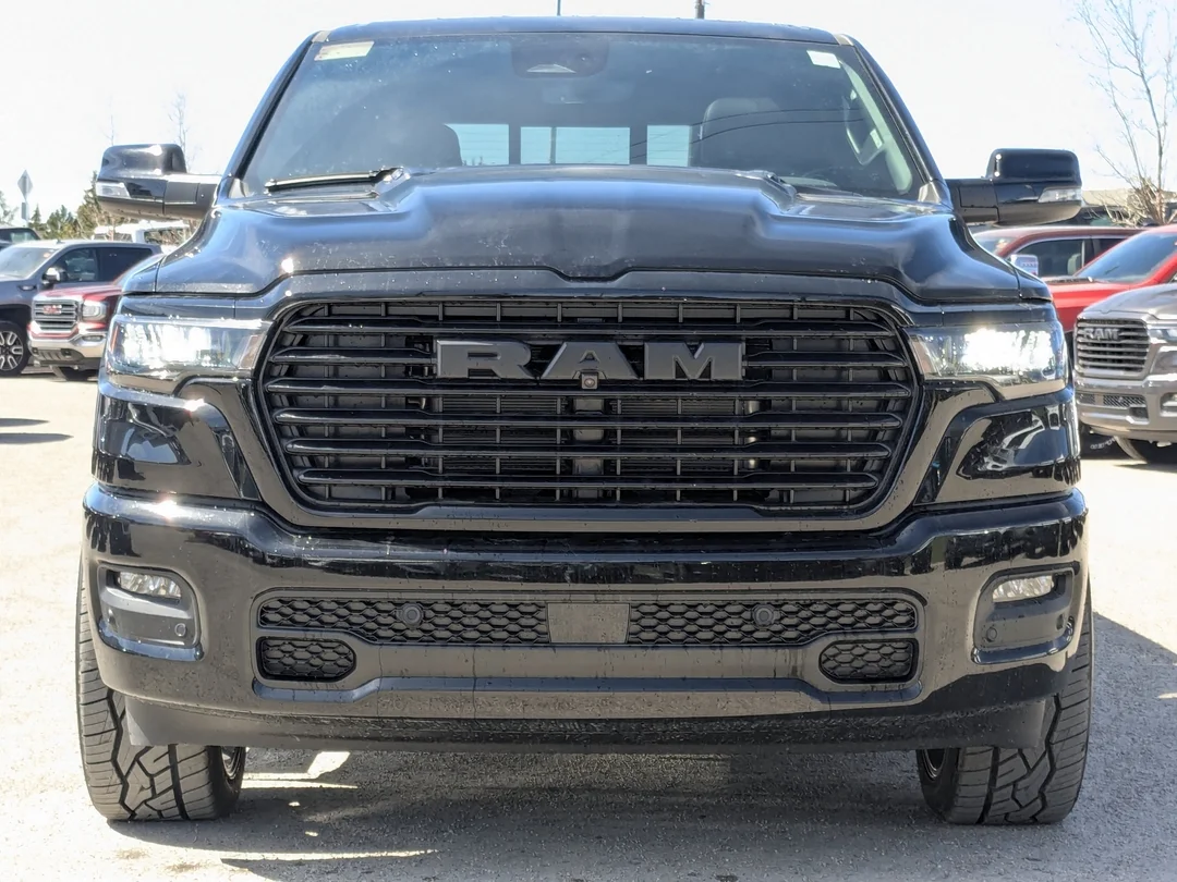 New 2026 Black RAM Sport - - 4x4 - HEMI V8 - Level 1 Equip - Sunroof & More! image 3