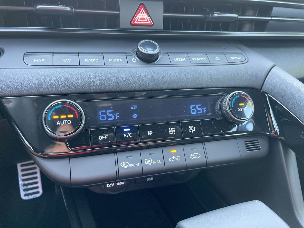 2025 Hyundai Elantra Blue - Photo 45
