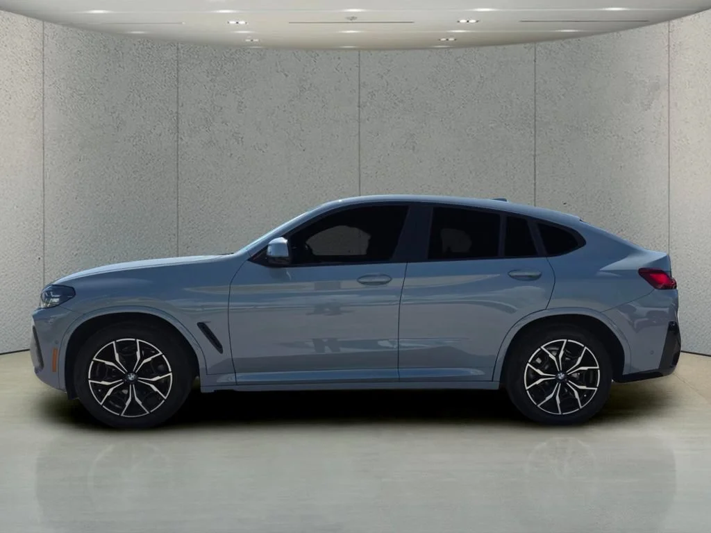 Used 2023 Brooklyn Grey Metallic BMW xDrive30i image 9